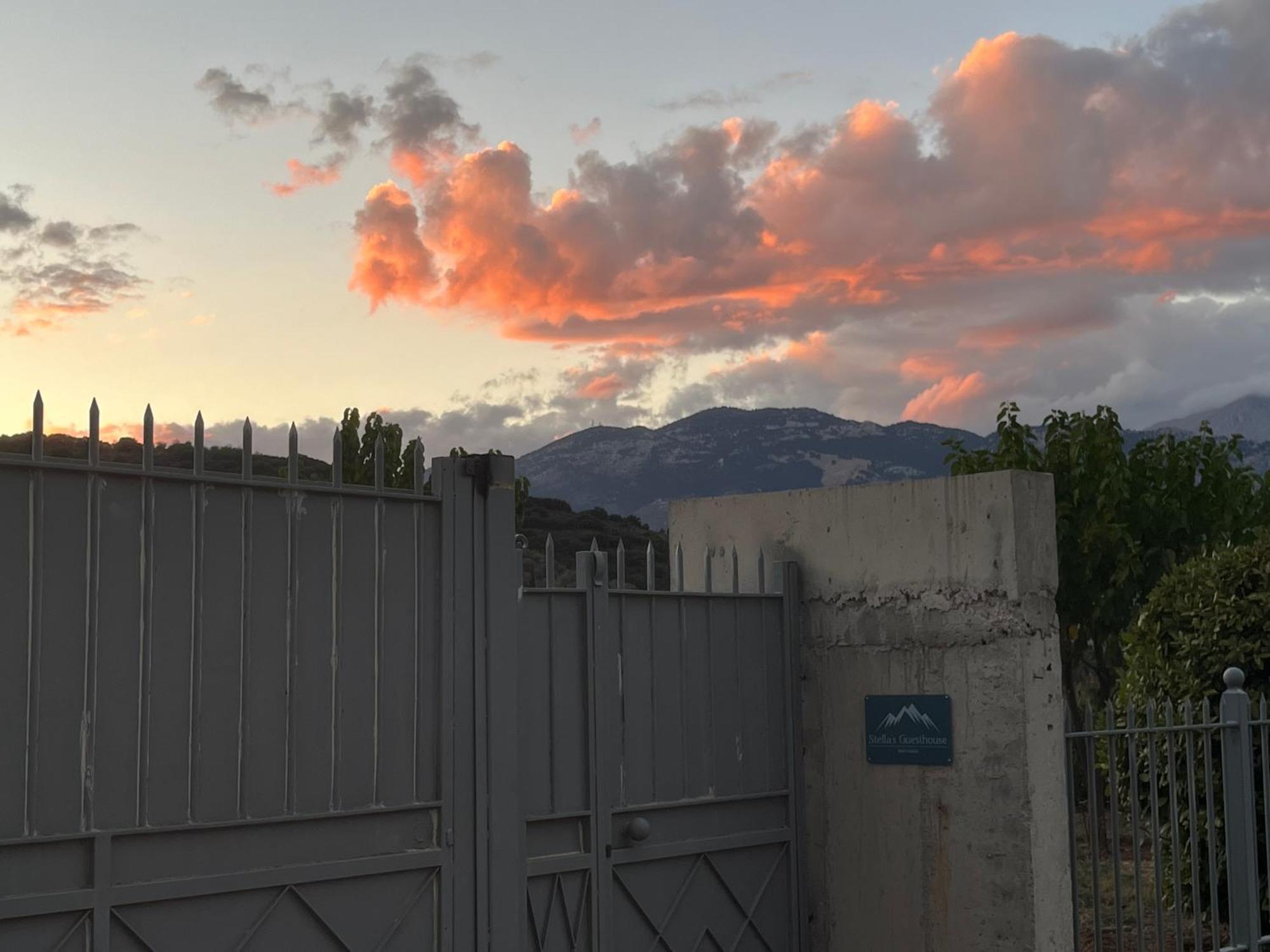 Stellas Guesthouse Near Arachova Stirion Exterior foto